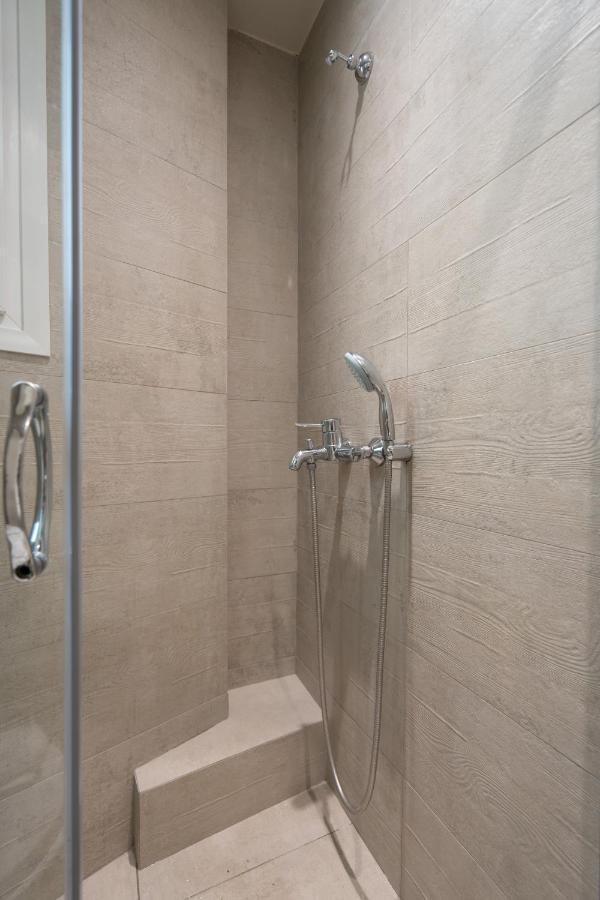 Classy Apartment In Koukaki, Walk To Metro & Acropolis Aten Exteriör bild
