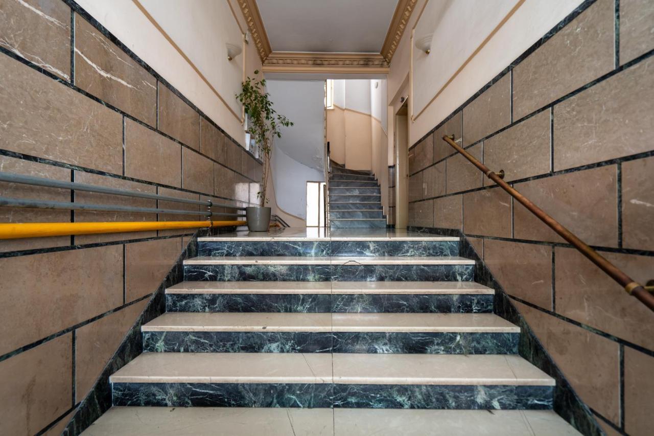 Classy Apartment In Koukaki, Walk To Metro & Acropolis Aten Exteriör bild