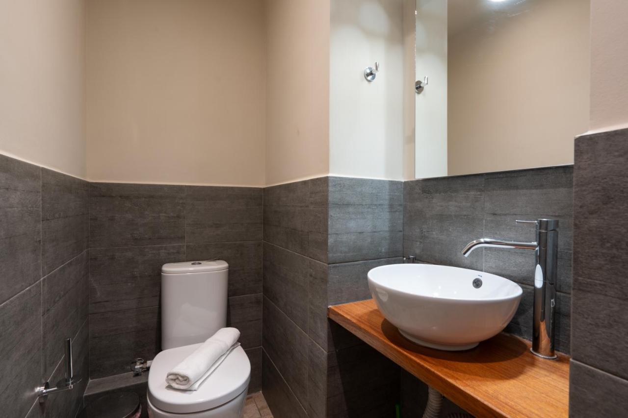 Classy Apartment In Koukaki, Walk To Metro & Acropolis Aten Exteriör bild